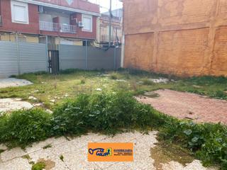Terrain résidentiel à Valdepeñas. Solar en venta en centro.