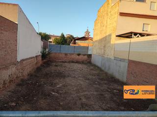 Terreny residencial a Valdepeñas. Solar en venta en barrio san juan.