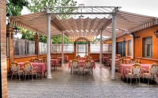 Lloguer Local Comercial a Membrilla. Restaurante en alquileropciãn a compra en baños del peral.