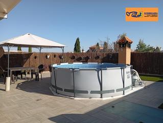 Maison à Valdepeñas. Casa en venta en convento, 3 dormitorios.