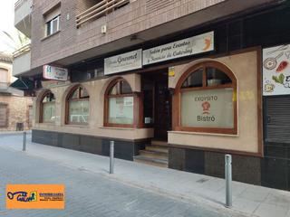 Lloguer Local Comercial a Valdepeñas. Local en alquiler en valdepeñas.