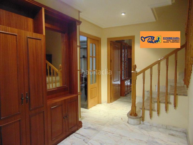 Foto 6a5de705-b602-4108-b01c-9cb03eb39894. Casa amb calefacció aparcament a Valdepeñas