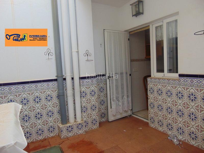 Foto a62b1afc-edfc-4a12-8d0d-04e17e5e073f. Casa amb calefacció aparcament a Valdepeñas