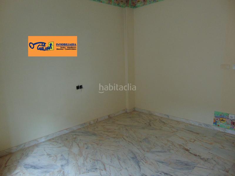 Foto c607a338-d3e4-45af-ad53-3d93e242d808. Casa amb calefacció aparcament a Valdepeñas