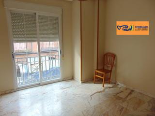 Casa a Valdepeñas. Casa en venta en centro, 4 dormitorios.
