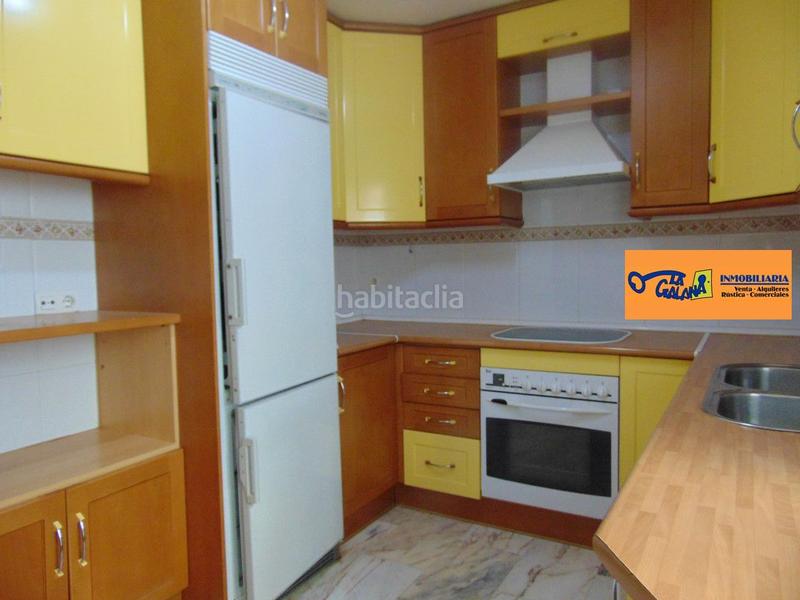 Foto e18269e6-192c-4729-ba28-6ade695d1ed5. Casa amb calefacció aparcament a Valdepeñas