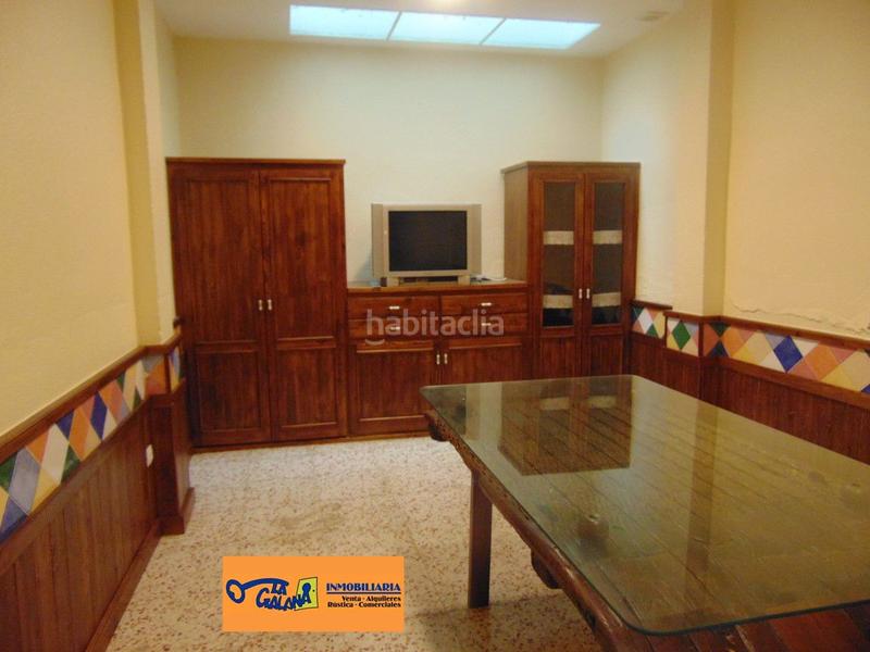 Foto e7545a86-e0c2-48f1-8b8a-83de505035e6. Casa amb calefacció aparcament a Valdepeñas