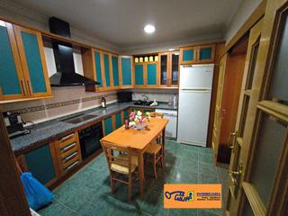 Casa en Valdepeñas. Casa en venta en paseo de la estación, 5 dormitorios.