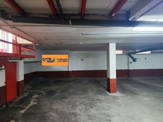 Aparcament cotxe a Tomelloso. Garaje en venta en centro.