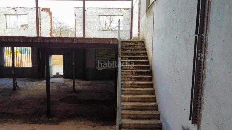 Foto be56ad85-34d9-4970-a814-80f7d6319b6b. Nau industrial a Valdepeñas