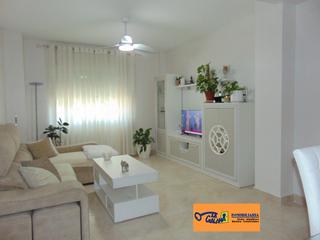 Pis a Valdepeñas. Piso en venta en buena, 4 dormitorios.