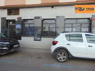 Local Comercial a Valdepeñas. Local en venta en centro.