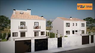 Casa a schiera in Valdepeñas. Adosado en venta en salida peral, 4 dormitorios.