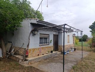 Masia a Valdepeñas. Finca rúst. en venta en carretera moral, 2 dormitorios.