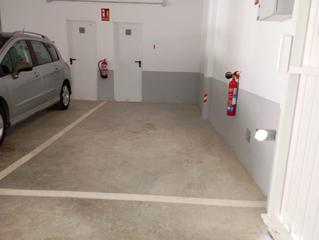 Lloguer Aparcament cotxe a Valdepeñas. Garaje en alquiler en rumoroso.