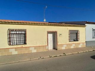 Casa in Socuéllamos. Casa en venta en socuellamos, 4 dormitorios.