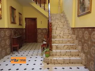 Casa a Valdepeñas. Casa en venta en hospital, 4 dormitorios.