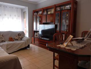 Casa en Valdepeñas. Casa en venta en hospital, 4 dormitorios.