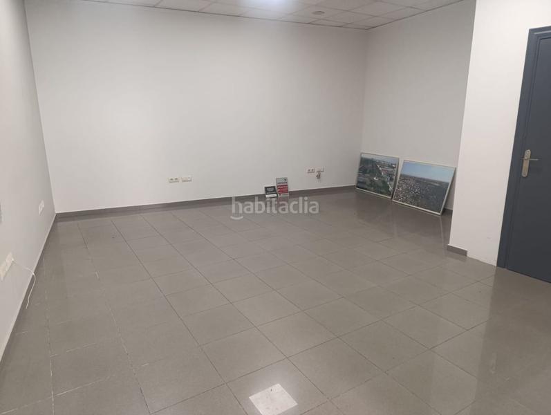 Foto fa500868-f1c1-4fb3-9c83-8dd0c0585c32. Lloguer oficina amb calefacció a Valdepeñas