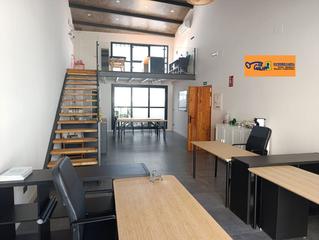 Lloguer Oficina a Valdepeñas. Oficina en alquiler en centro, 2 dormitorios.
