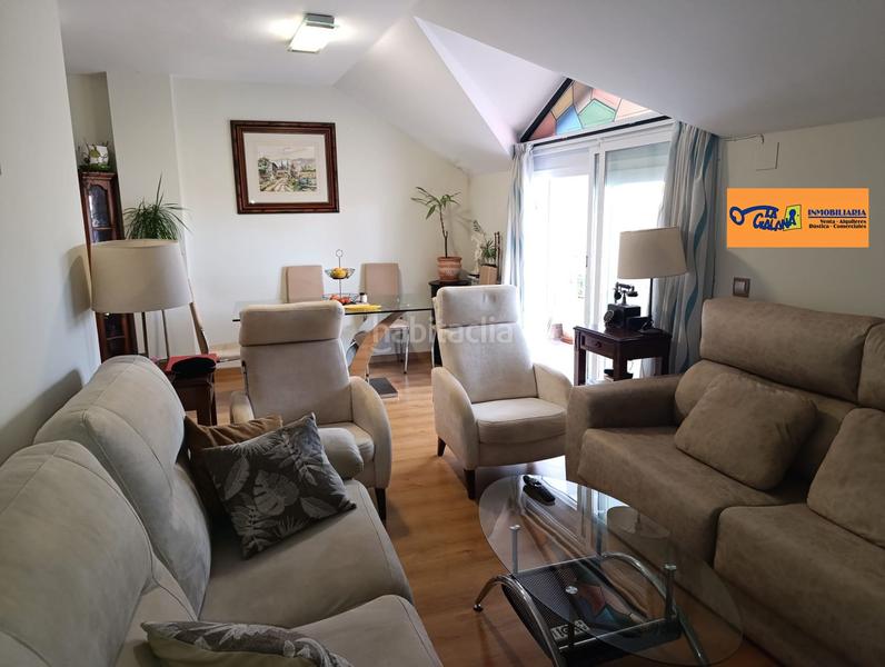 Foto 75bf1928-033e-4317-9655-9bf288a9c8b0. Attique dans Valdepeñas