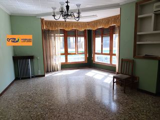 House in Valdepeñas. Casa en venta en san marcos, 4 dormitorios.