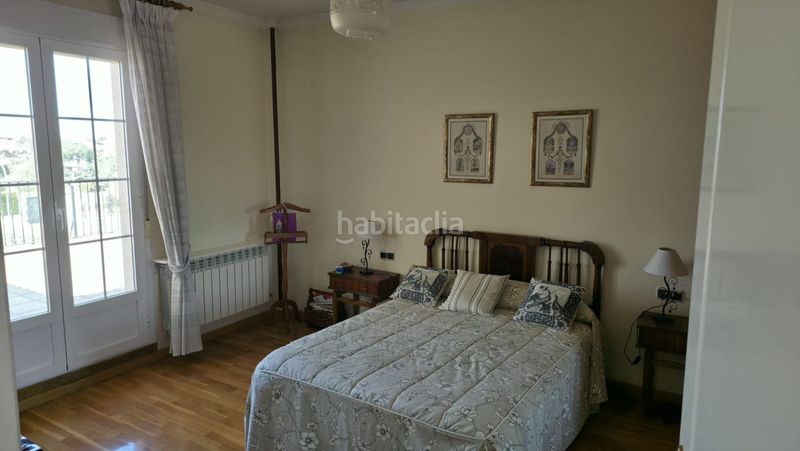 Foto 13bd63e5-95fb-4b18-8d69-1f281067628d. Casa  en venta en nuevo , 5 dormitorios. en Valdepeñas