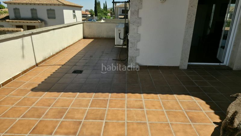 Foto 5848a0ef-4114-4fcf-ae1f-704c2add9095. Casa  en venta en nuevo , 5 dormitorios. en Valdepeñas