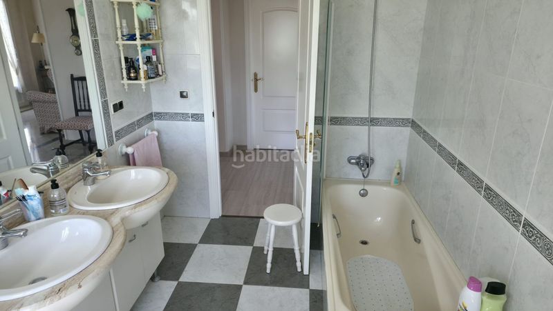 Foto 7c388c48-7428-4f7b-91eb-7b8d8b27447a. Casa  en venta en nuevo , 5 dormitorios. en Valdepeñas