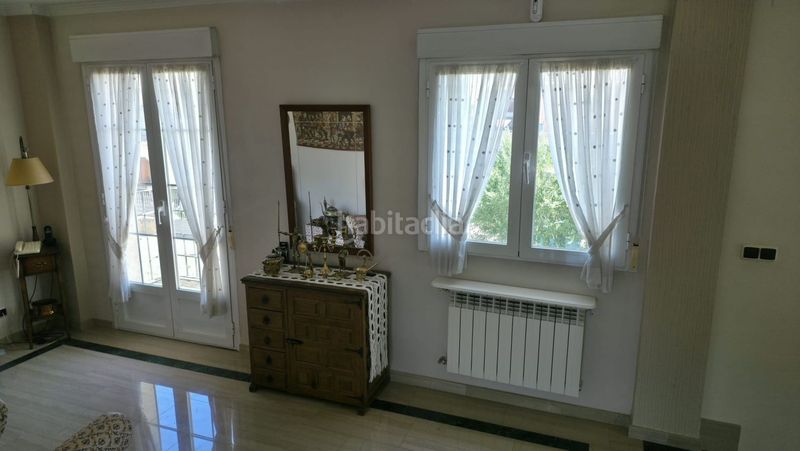 Foto 8e4c7794-b219-4651-9f62-5b6e6f3c3e79. Casa  en venta en nuevo , 5 dormitorios. en Valdepeñas