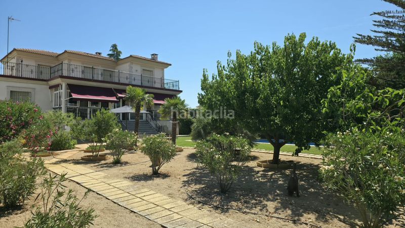 Foto f2cd0bfd-8c42-478f-a676-bea7dcc25bf1. Casa  en venta en nuevo , 5 dormitorios. en Valdepeñas