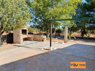 Masía en Valdepeñas. Finca rúst. en venta en carretera de cozar, 2 dormitorios.