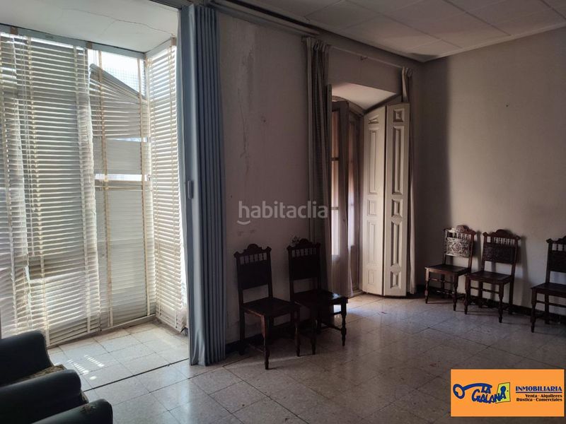 Foto ecbbc584-6665-43d0-965c-8dc0047bf28d. Casa a Valdepeñas