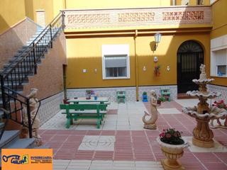 Casa en Valdepeas. Casa en venta en paseo de la estacin, 6 dormitorios.