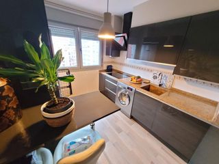 Etagenwohnung  Calle jos� cueto. Piso 2 habitaciones venta avil�s