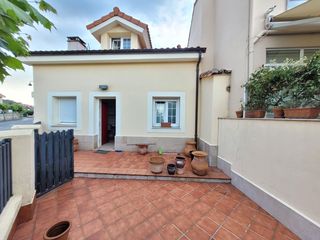 Haus  Calle bernardo alvarez galan. Casa 2 habitaciones venta castrill�n