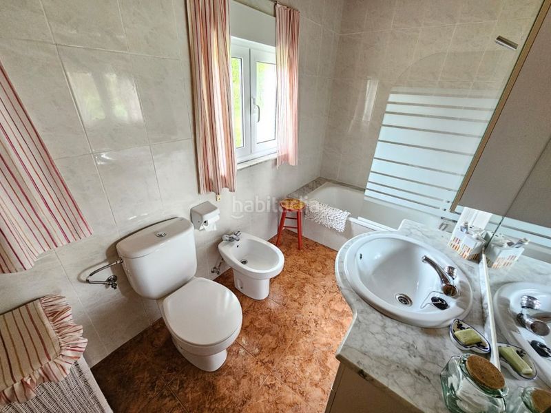 Foto d35fad14-22e9-4ad2-a88c-6b42c3002b0b. Casa amb aparcament a Pillarno Castrillón