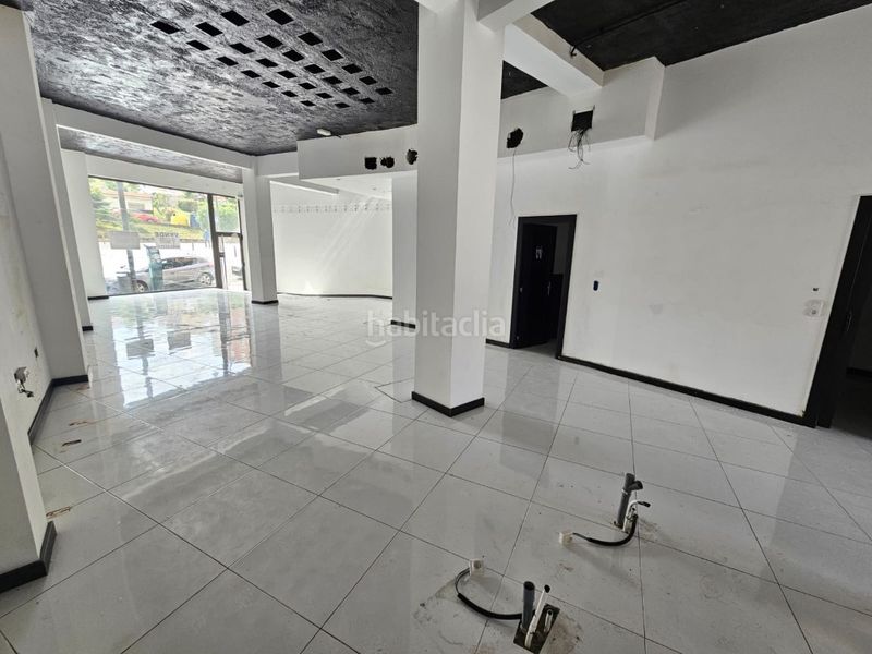Foto b3cf7b30-8ff0-42e0-82b3-ee72cbd189cf. Alquiler local comercial bajo comercial venta en Centro Avilés