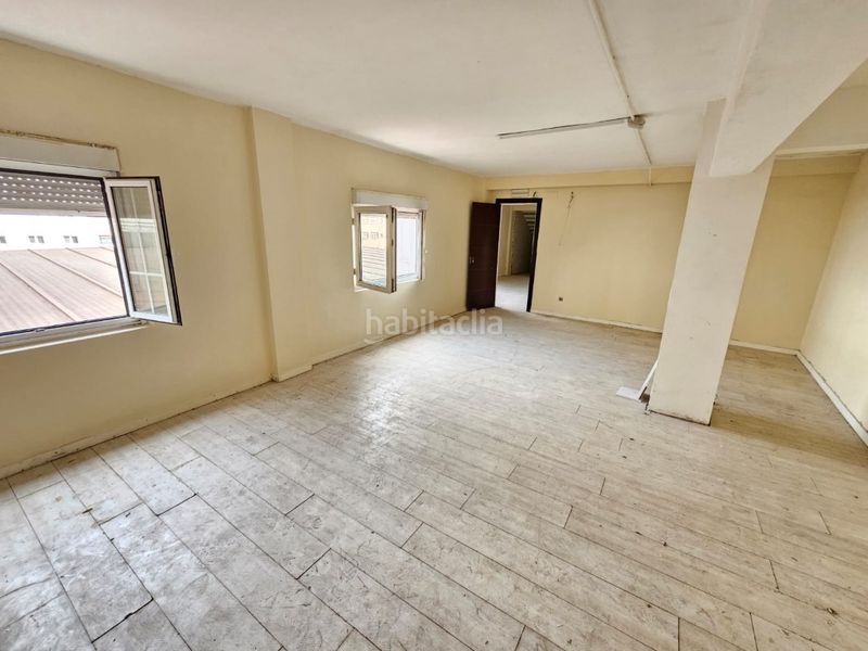 Foto ef87e1fd-834c-41f5-ae0c-29b16b6e69ce. Alquiler local comercial bajo comercial venta en Centro Avilés