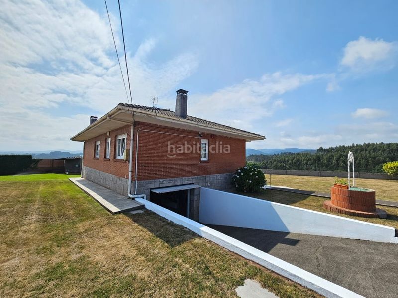 Foto e035f2de-70cd-49a9-84a6-7c79eecaa0fd. Casa amb aparcament a Pillarno Castrillón