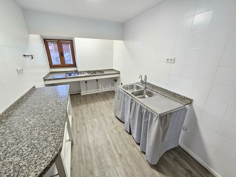 Foto a67a6bed-00ae-4107-8d4e-16546b0b2e03. Edificio in Centro Avilés