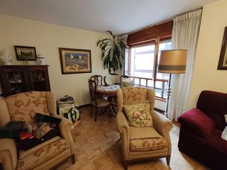 Etagenwohnung  Calle juan xxiii. Piso 3 habitaciones venta avilés