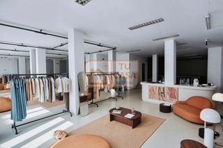 Local Comercial a Avenida de Hernán Cortés