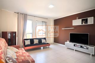 Appartement  Calle piñuelas. Venta piso de tres dormitorios en malpartida de cáceres junto al