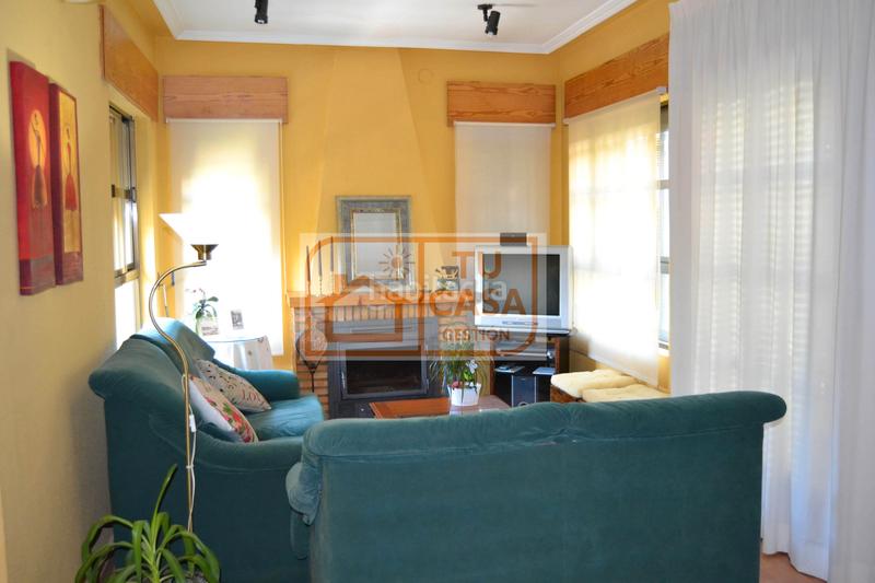 Foto 5f16f060-f4f1-4fce-a001-d2203f00114f. Chalet excelente chalet unifamiliar independiente, en la urbanización de unifamiliares más exclusiva y céntrica . en Cáceres