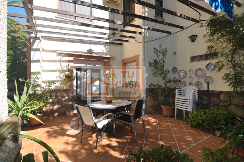 Foto 65716996-9f4a-42e8-8a6a-f1bd30454b42. Chalet excelente chalet unifamiliar independiente, en la urbanización de unifamiliares más exclusiva y céntrica . en Cáceres