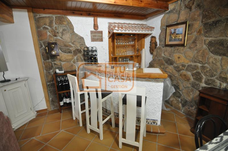 Foto 66437308-873f-4252-9628-3fbd3b4f2e05. Chalet excelente chalet unifamiliar independiente, en la urbanización de unifamiliares más exclusiva y céntrica . en Cáceres