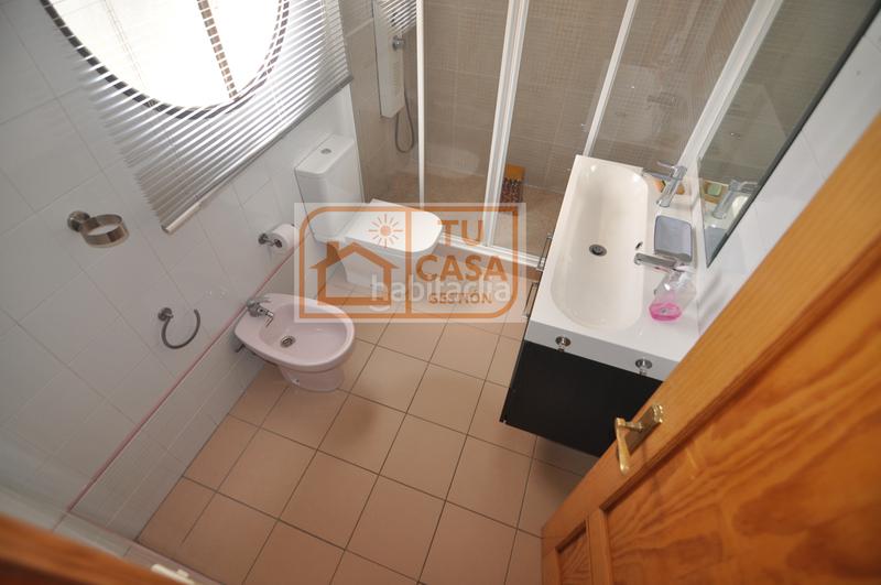 Foto ff12b582-7033-47a4-b465-aa0abb1c80b9. Chalet excelente chalet unifamiliar independiente, en la urbanización de unifamiliares más exclusiva y céntrica . en Cáceres