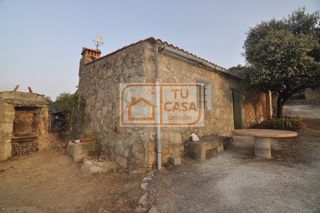 Chalet  N/a. Venta de chalet con posibilidad de hacer casa rural cerca del pa