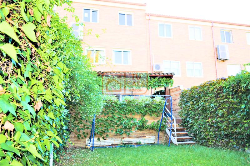 Foto 52a1204a-c248-4849-87e7-b0709c39b0b6. Semi detached house with heating parking pool in Ruta de la Plata Cáceres